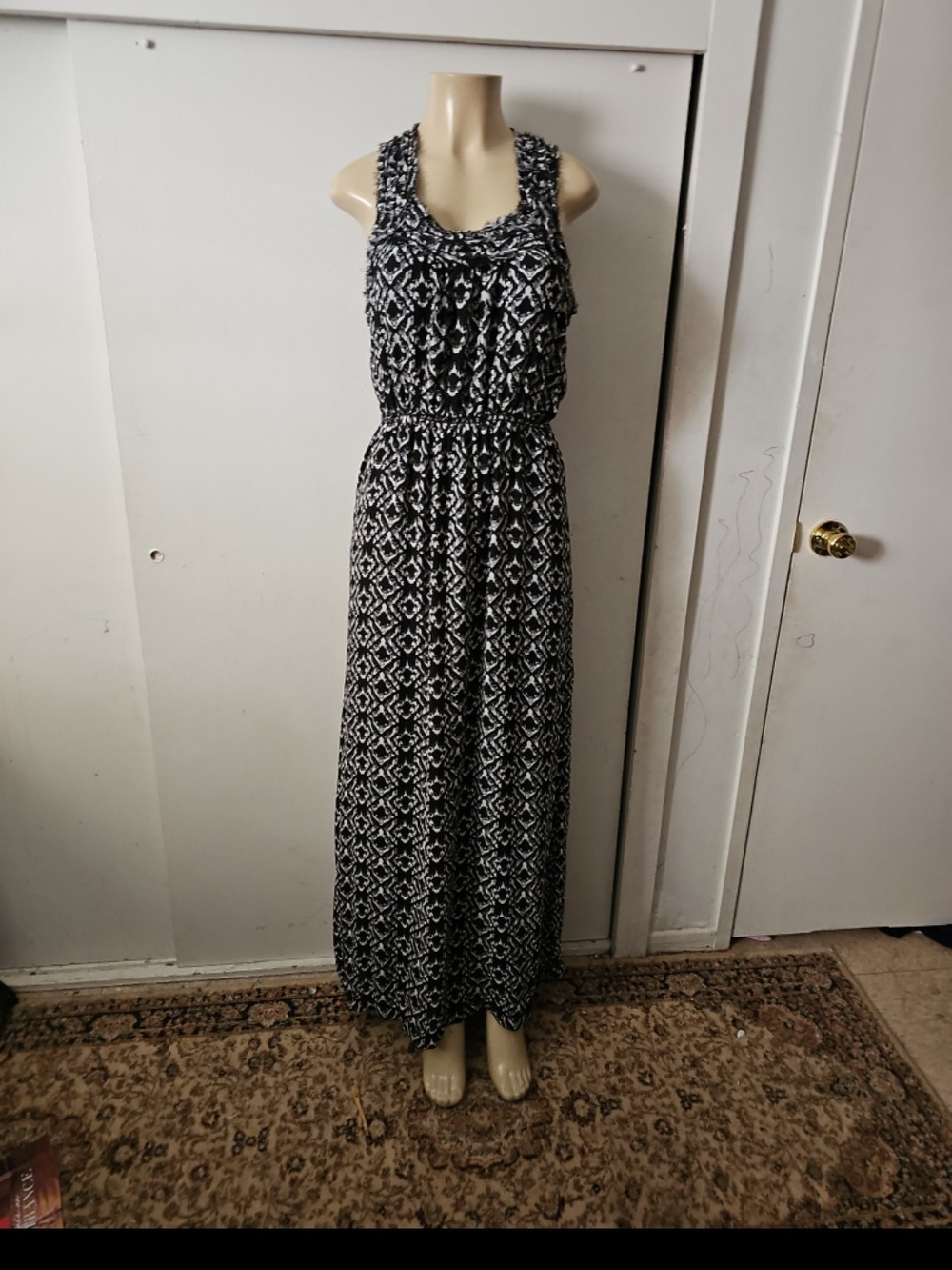Studio M Black and White Printed Maxi Dress